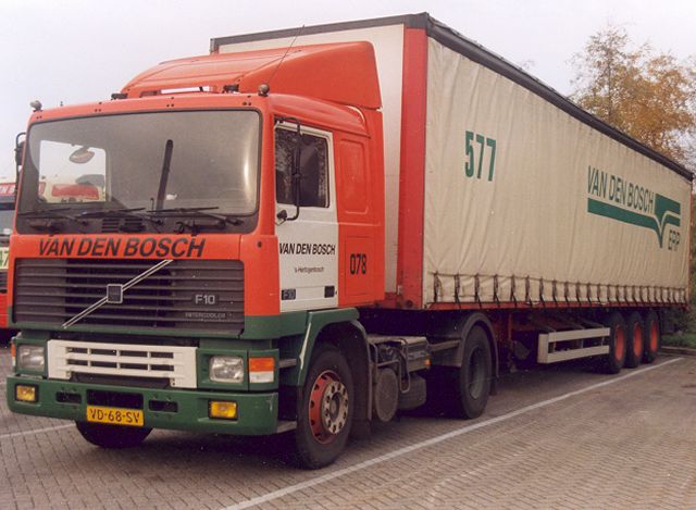 Volvo-F10-vdBosch-RElskamp-290505-01.jpg