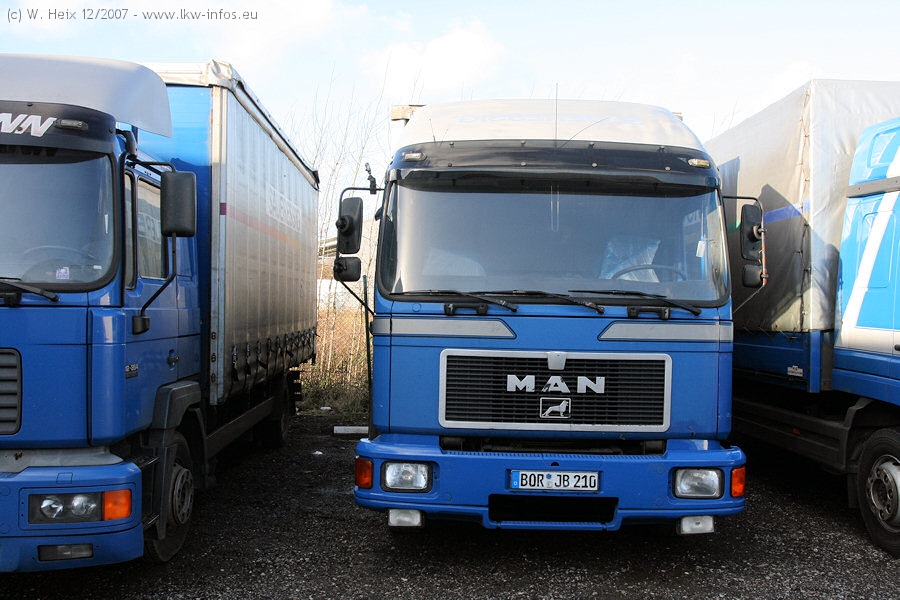 MAN-M90-JB-210-Bussmann-011207-01.jpg
