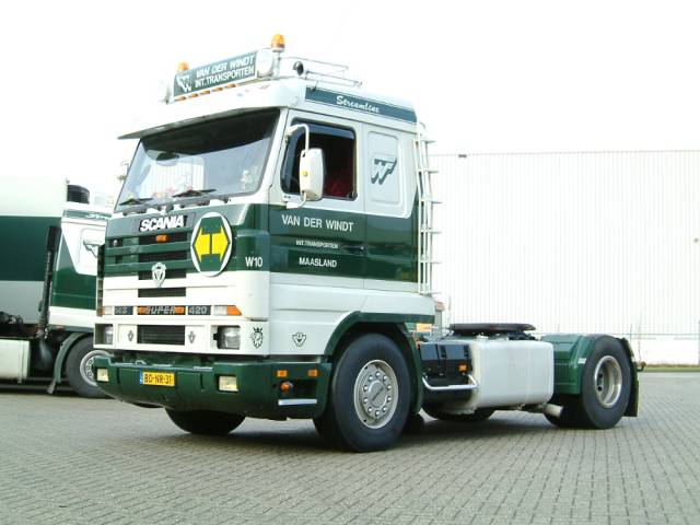 Scania-143-M-420-Cargoboss-vMelzen-010305-04.jpg - Henk van Melzen
