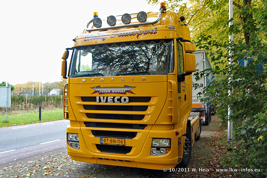 Iveco-Stralis-AS-II-440-S-45-Chelty-301011-04.jpg
