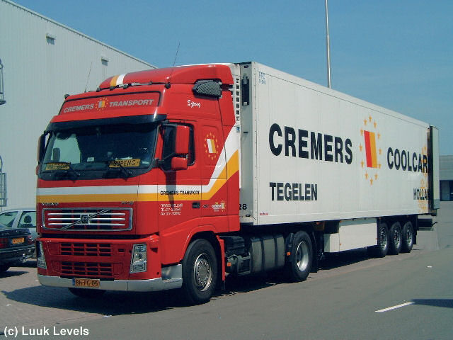 Volvo-FH12-420-Cremers-Levels-160906-11.jpg
