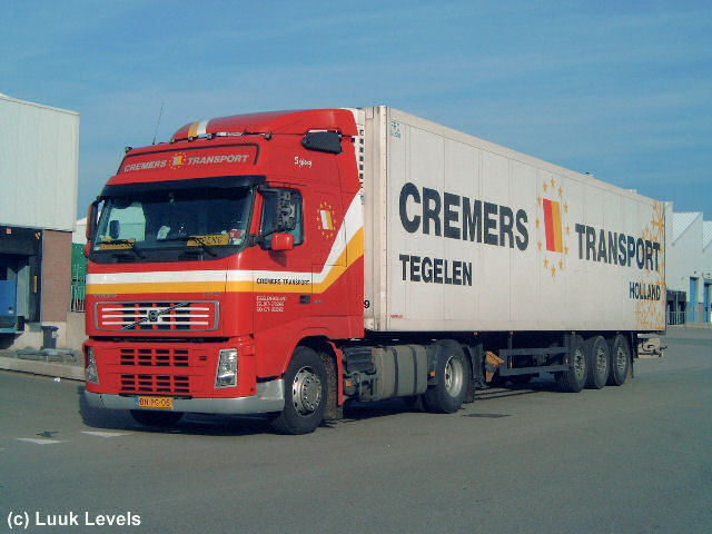 Volvo-FH12-420-Cremers-Levels-160906-16.jpg