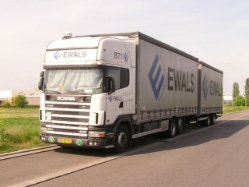 Scania-124-L-440-Ewals-Koster-090106-01