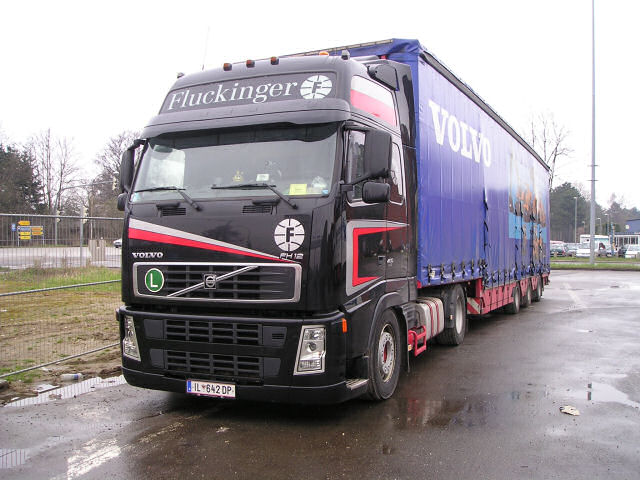 Volvo-FH12-Fluckinger-Hensing-050606-02.jpg - Jens Hensing