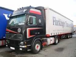 Volvo-FH12-420-Fluckinger-Haas-071104-1