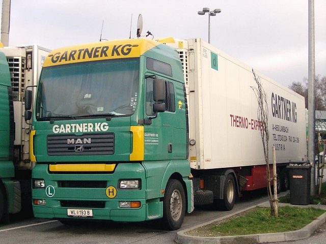 MAN-TGA-XXL-KUEKOSZ-Gartner-(Szy)-280104-AUT.jpg - Trucker Jack