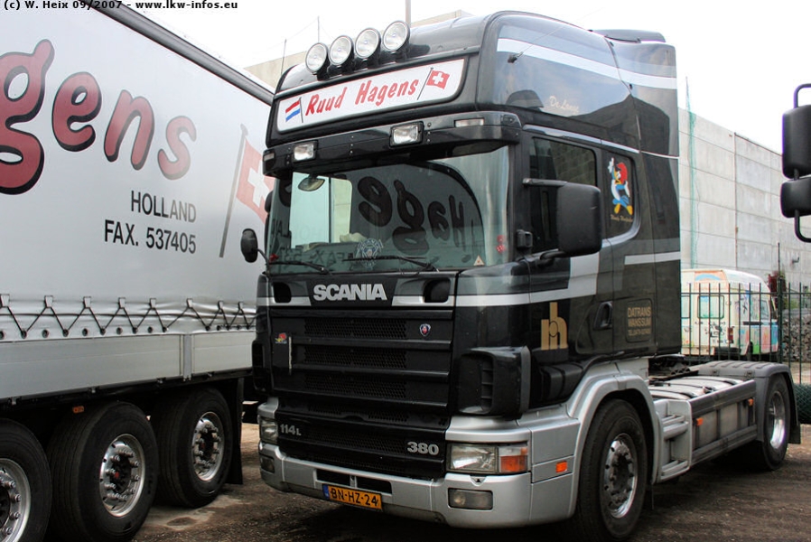 Scania-114-L-380-BN-HZ-24-Hagens-010907-01.jpg