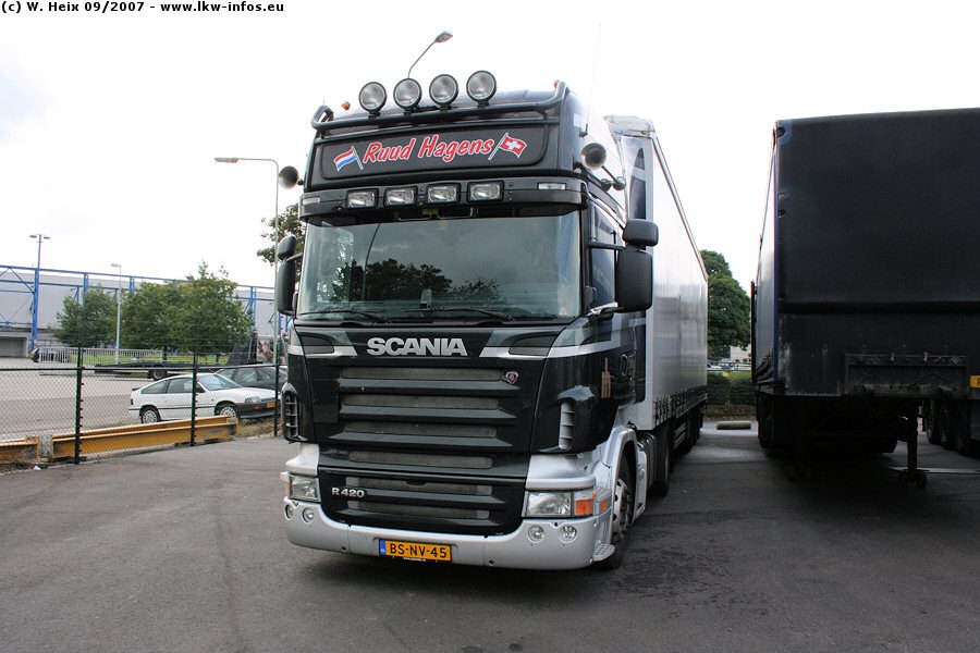 Scania-R-420-BS-NV-45-Hagens-010907-02.jpg