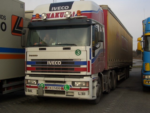 Iveco-EuroStar-Hakull-Stober-100304-1.jpg