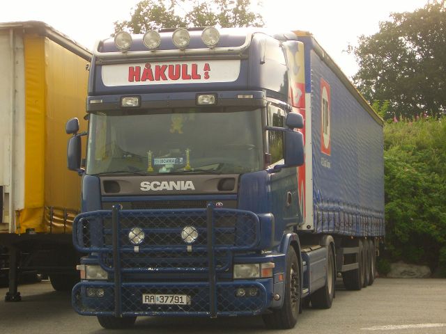 Scania-4er-Hakull-Stober-281204-01.jpg