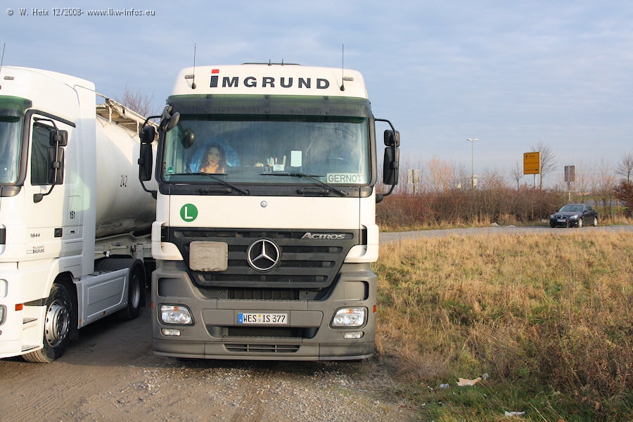 MB-Actros-MP2-1841-IS-377-Imgrund-141208-02.jpg