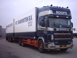 Scania-114-L-380-Koops-Linhardt-161205-01