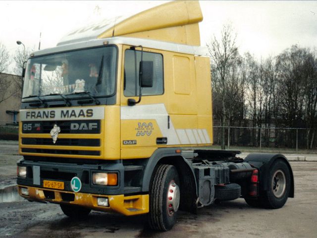 DAF-95360-Maas-(1990)-AWolters-200405-01.jpg
