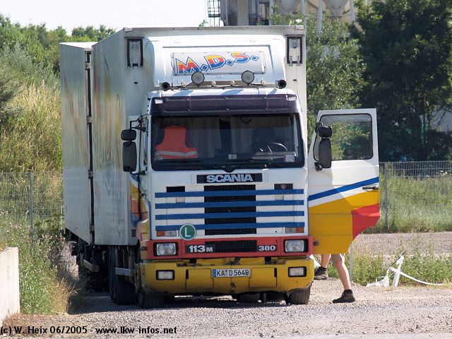 Scania-113-M-380-MDS-290605-01.jpg