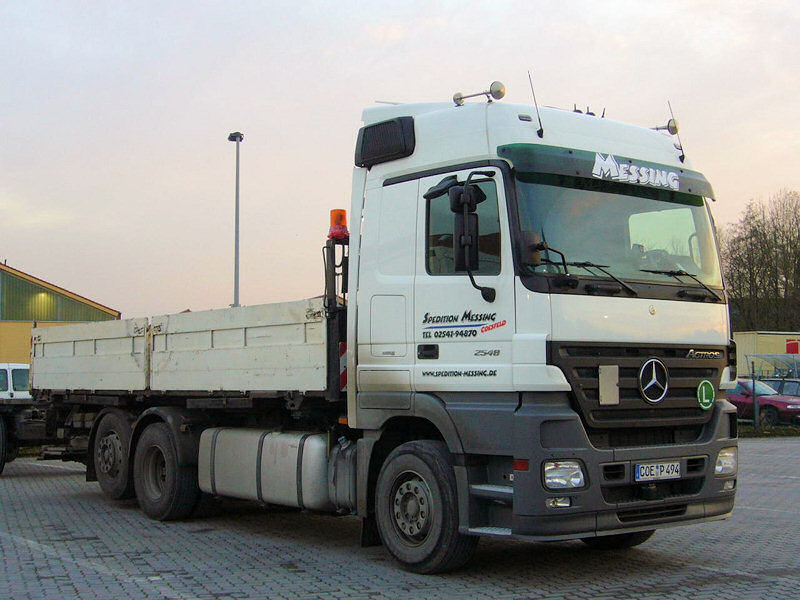 MB-Actros-MP2-2548-Messing-Voss-231107-01.jpg