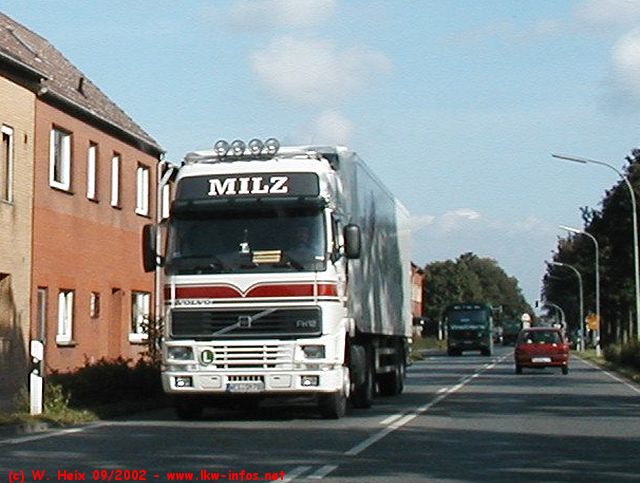 Volvo-FH12-Milz-140505-01.jpg