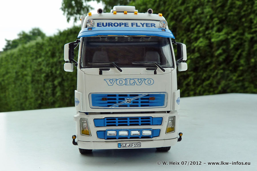 WSI-Volvo-FH12-Europe-Flyer-280712-003.jpg