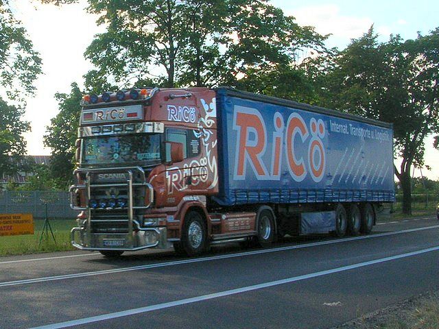 Scania-4er-Ricoe-Skrzypczak-120705-01.jpg