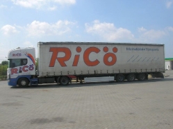 Scania-124-L-Ricoe-Skrzypczak-210705-01