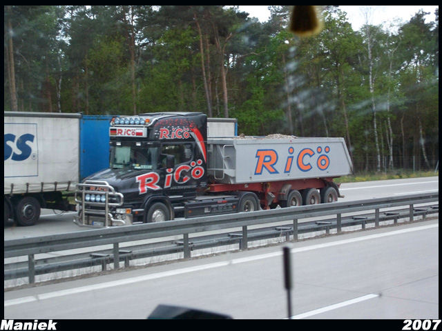 Scania-4er-Ricoe-Rogozinski-260507-01.jpg - Mariusz Rogozinski