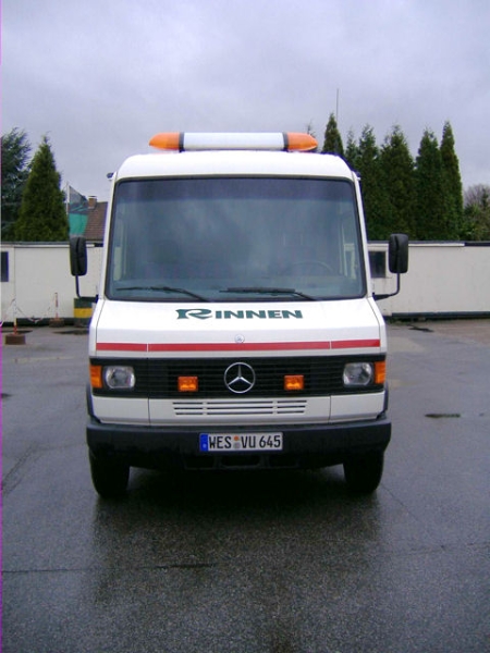 MB-T2-611-D-Notfallmobil-Rinnen-CM-090107-04-H.jpg - Spedition Rinnen
