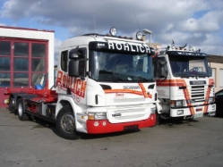 Scania-P-380-Roehlich-150105-1
