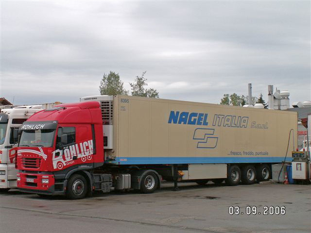 Iveco-Stralis-AS-Roehlich-Bach-241206-03.jpg - Norbert Bach