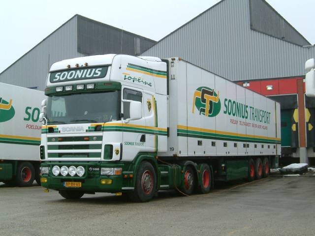 Scania-164-L-580-Soonius-vMelzen-070305-05.jpg - Henk van Melzen