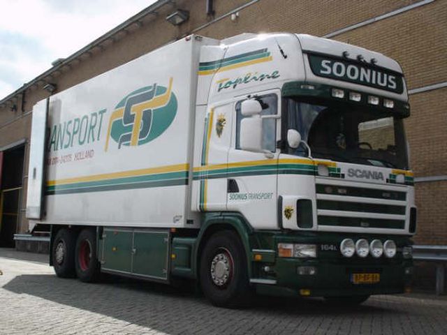 Scania-164-L-Soonius-Scheffers-030805-01.jpg - Cees Scheffers