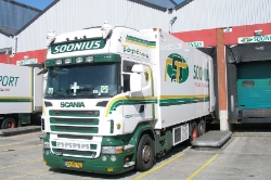 Scania-R-620-Soonius-Holz-020709-03
