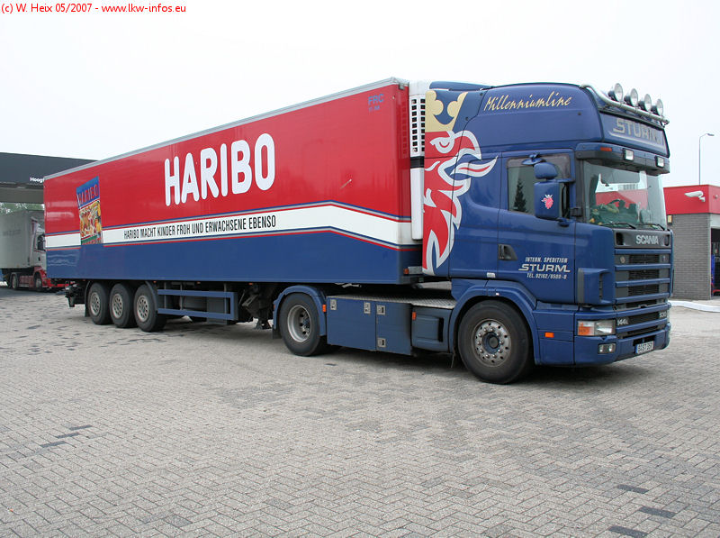 Scania-144-L-530-Haribo-Sturm-220507-03.jpg