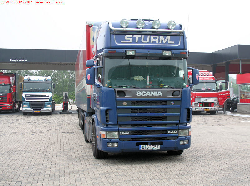 Scania-144-L-530-Haribo-Sturm-220507-05.jpg