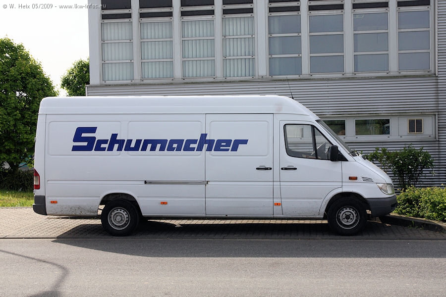 MB-Sprinter-Schumacher-090509-01.jpg