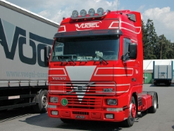 Volvo-FH12-420-Voegel-Schiffner-180806-01
