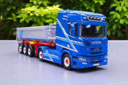 20251207-Augst-00069