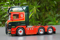 20251013-J-J-Transport-00060