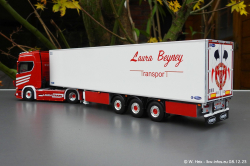 20231207-Laura-Trans-00015