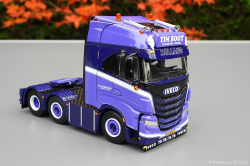 20251029-Neidhoefer-00021