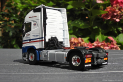 20250807-Stam-J-00011