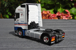 20250807-Stam-J-00012