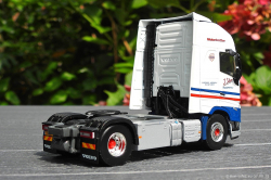 20250807-Stam-J-00016