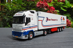 20250807-Stam-J-00035