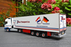 20250807-Stam-J-00041