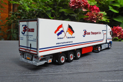 20250807-Stam-J-00059