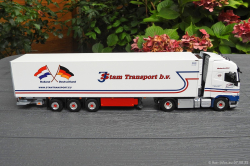 20250807-Stam-J-00063