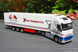 20250807-Stam-J-00066