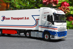 20250807-Stam-J-00069