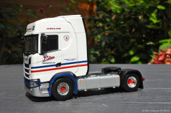 20250807-Stam-J-00081