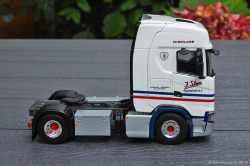 20250807-Stam-J-00094