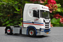 20250807-Stam-J-00099